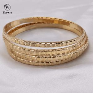 Fkewyy Luxury 4 Round Personality Bracelets for Women Punk Accessories Festival Party Cuff Bracelet Gothic Ladies Jewelry Gift Q0719