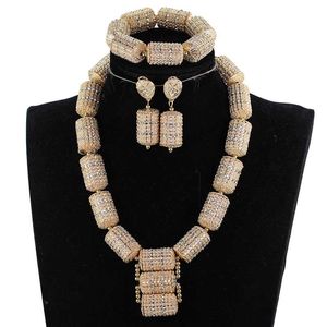 Earrings & Necklace 2022 Dubai Gold Jewelry Sets Fashion Bridal Gift Nigerian Wedding African Beads Set Chunky Pendant QW1194-1