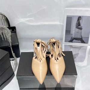 Tassel Dekoracja Luksusowe Kobiety Sandały Wskazane Toe Super Med High Heels Stilettos T Show Runway Summer Designer Buty