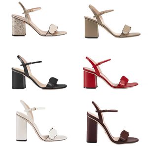 Kvinnliga modedesigners sandaler grova hög klackar läder mocka kvinna skor metall spänne fester platta glider flip flops sandal storlek 34-42