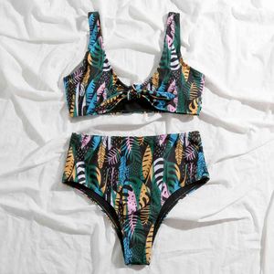 Bikini sexy a vita alta Costumi da bagno tropicali Costumi da bagno donna Push Up Biquini Bikini con stampa floreale Twist Front Beach Wear 210520