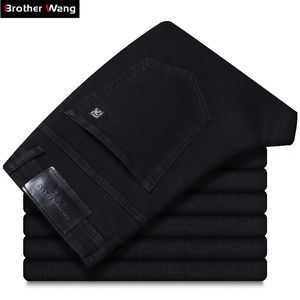 Letnie męskie czarne proste cienkie dżinsy zaawansowane rozciąganie luźne business casual spodnie męskie spodnie marki plus rozmiar 42 44 210723