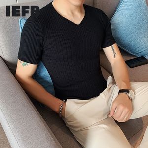 IEFB İngiliz erkek Kore Slim Fit V Yaka Rahat Siyah T-Shirt Katı Renk Kısa Kollu Örme Moda Taban Tee Tops 210524