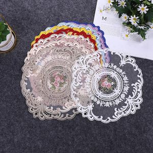 Okrągłe Koronkowe Podkładka Vintage Floral Heat Izolacja Maty Haft Pył Dust Poszenie Doily Dekoracji Stołu Narzędzia Kuchenne BH5690 TYJ