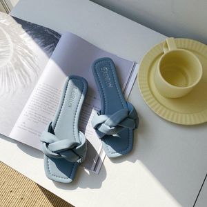 Mulheres Sandálias Sapatos de Verão para Borracha Plana 2021 Slides de Couro Plus Size Soulier Femme