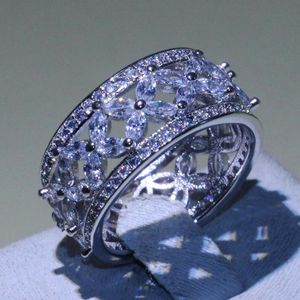 Кластерные кольца Классические сверкающие модные украшения 925 Серебряная серебряная маркиза кубическая циркония CZ Eternity Engagement Band Flower Ring Gi