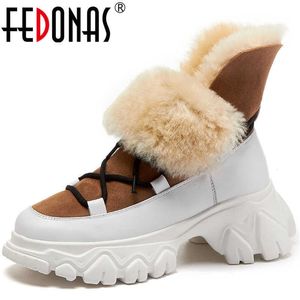 Frau Schnee Stiefel Frauen Winter Schuhe Echtes Leder Plattform Chunky Heels Party Warme Knöchel 210528