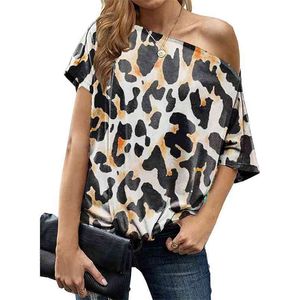 Sexy Skew Collar Off Leopard Leopard Koszulka Kobiety Top Summer Casual Luźne Krótki Rękaw Plus Size Oversize Koreański Swetal Tees 210522