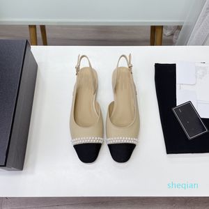 Tasarımcı 2021Women's Ayakkabı Terlik Inci Sandalet Klasik Kemer Düz Alt Yüksek Topuk