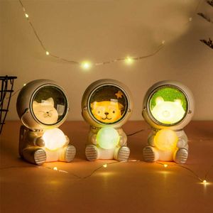 Led Night Indoor Lighting Cute Gift For Gorl Creative Astronaut Resin Animal Night Lamp Children's Room Bedroom Decoration Star Light