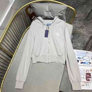 Shenzhen Nanyou Pjia 21 Autunno Inverno Sport Stile Lettera Stampa Coulisse Con Cappuccio Casual Maglione Corto Cardigan Et