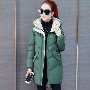 Korea Mode Kvinnor Hooded Parkas Bomull Jackor Lös Casual Tjock Ladies Coat Lång vinter Varm Lady Jacket Plus Storlek D238 210512