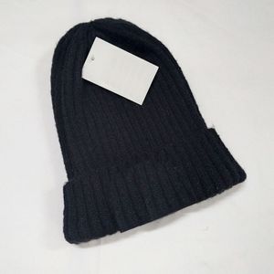 10 sztuk Zima Wiosna Boże Narodzenie Kapelusze Dla Mężczyzna Kobiety Sport Moda Czapki Skullies Chapeu Czapki Bawełna Gorros Wełna Ciepła Kapelusz Dziana czapka 7 Kolory