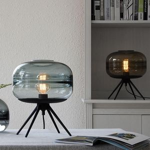 Tischlampen Nordic Einfache mundgeblasene Kunstlampe Kreativer Glasschirm Transparent Schlafzimmer NachttischlampeTisch