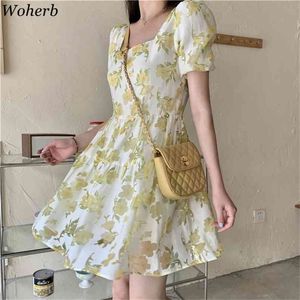 Vintage Kwiatowy Drukowane Kobiety Mini Sukienka Krótki Rękaw Puff Square Collar Suknie Letnie Koreańskie Śliczne Eleganckie Damskie Vestido 210519