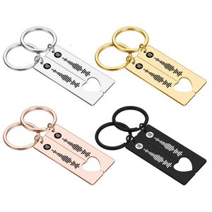 2st Customized Code Favorit Sång Keychain Musiklärare för kvinnor Män Rostfritt Stål Keyring Laser gravera Spotify Smycken