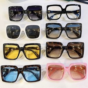 Womens Sunglasses G0876 Designer Big Box Moda Clássico Estilo Retro Estilo Forquilha Templos Embelezados Com Interlocking Double G Detalhes Lazer Vidros de Férias