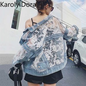 StreetWear Lace Patchwork Jean Hole Denim Jacket Coat Women Oversized Långärmad Perspektiv Blomma Broderi Lös överrock 210928