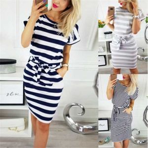 夏の女性のドレスの縞模様の半袖O首のスリムボディコンドレスの女性ソリッドポケットMidi Cotton Dress Plus Size 210712