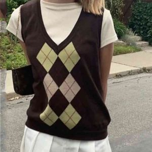 Vintage Argyle Sweater Vest Kvinnor Ärmlös Brun stickad tröja Pullovers Casual StreetStyle Kort tröja Vest 210415