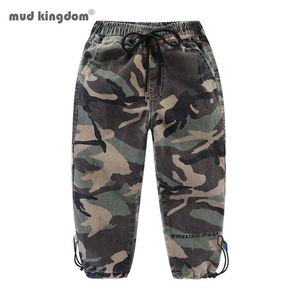 Mudkingdom Boys Dżinsy Jesień Zima Camo Spodnie Moda Jogger Spodnie sznurkowe na ubrania 210615