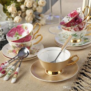Rose keramiska eftermiddagskoppar och fat Bone China Coffee Cup med Tray Porcelain Drinkware Set