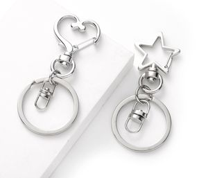 500pcs 30mm 2 färger Nyckelringar Key Rings Round Heart Star Silver Color Lobster Clasp Keychain