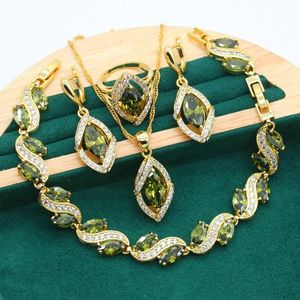 Boucles d'oreilles Collier Geometric Gold Color Bijoux Ensembles pour Femmes De Mariage olive olive Bracelet Bracelet Bracelet Pendentif Bague