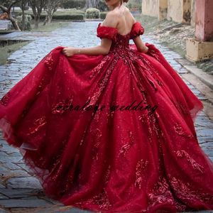 赤いQuinceaneraのドレス恋人のクリスタルビーズプフィースカートvestidosパラXVAños甘い16ドレスローブデソレ