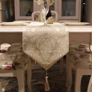European Embroidered Floral Table Runner Luxury Modern Rice White Flag Decor for Dining Shoe Cabinet with Tassels 210628