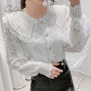 Spring Autumn Sweet Women Lace Patchwork Shirt Long Sleeve Pearl Single Breasted Blouse Elegant Tassel Top 210415