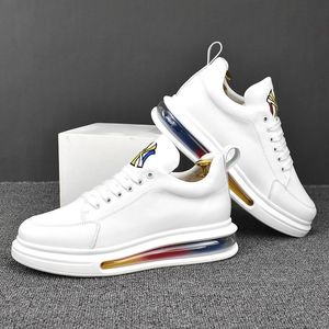 Moda homens sapatos de casamento mais novo conforto respirável rodada dedo do pé anti-odor branco lazer mocassins de alta qualidade luz masculina casual sapatilhas