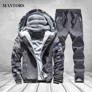 Winter Coat Men Casual Inner Fleece Tjock Hooded Parka Män Kläder Märke Kamouflage Vindskyddad Varm Tracksuit Man Hoody Outwear 211129