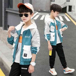 Frühling Große Jungen Trenchcoats Baumwolle Mit Kapuze Patchwork Oberbekleidung Tops für Kinder Junge Mode Teenager Sport Jacken 10 12 14Y 210622