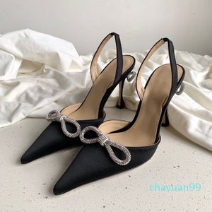 2021 Heel Heel Lato Styl Sandały Wstążka Vintage Czarny Moda Kostki Pasek Pompy Łuk Knot Casual Buty Kobieta