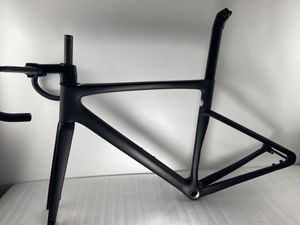 2022 new road bike carbon frame all internal wiring disc brake 700C carbonfiber frameset compatible with Di2 and mechanical group