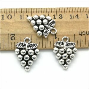 Atacado lote 100 pcs uvas antigas prata encantos pingentes conclusões de jóias DIY para colar pulseira 19 * 14mm DH0800