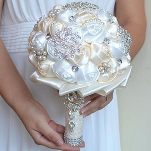 Wedding Flowers 18CM Luxury Ivory Silk Wedding Crystal Brooch Bridal Holding Flowers Tassel Full Diamond Stitch Bouquet