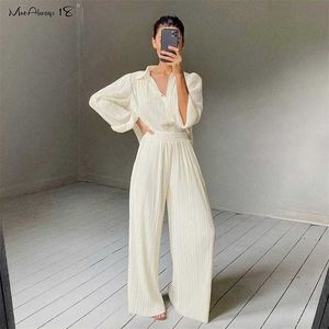 Mnealways18 Beige Pleated Wide Leg Pants Womens Fashion Casual Loose Trousers Office Lady Elegant Long Palazzo 211115