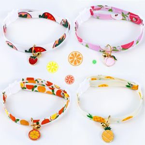 Collari per gatti Guinzagli Collare a campana per frutta per animali Collana regolabile Accessori per cuccioli carini Campane a forma di gattino Forniture per animali domestici