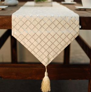 Grid Sequin Table Runner med Tassel Party Tillbehör Tyg Dekorationer för semester Bröllop Birthday Classic Dinner Bankett Decor Tapestry