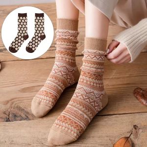 Mode-Accessoires Damen-Socken für Herbst und Winter, Blumenmuster, warm halten, Damen-Socken, mittlere Röhrensocken, koreanischer Stil, verdickende Kaschmirsocken