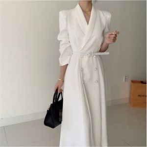Spring Elegant Windbreaker Women's White Maxi Dress Korean Clothing Femme Robe Slim Suit Collar Double-Breasted Coat With Belt 210914