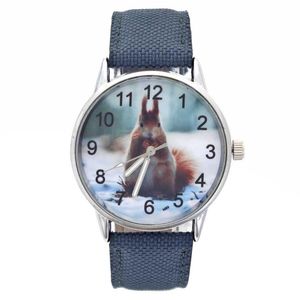 Wristwatches Mouse Forest Wood Squirrel Animal Pattern Trendy Ladies Watch Fashion Canvas Belt Women Men Casual Sport Quartz Wrist Gift