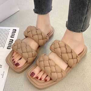 2021 Sommar dam Tofflor Hem Fashion Weave Dign Sexig Strand Flat Sandaler Solid Färg Kvadratisk Huvud Öppna Toe Kvinnor Sho