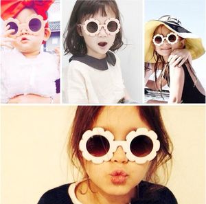 Детские солнцезащитные очки Sun Flower, 2021, милые детские солнцезащитные очки круглой формы, сверкающие блестящие цветы, детские очки M024