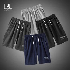 4PC Pantaloncini da uomo di marca Estate Casual Beach Pantaloni sportivi corti Fitness Bodybuilding Allenamento Uomo Boardshorts Pantaloni 210714