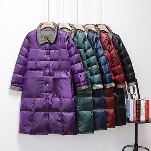 2021 Double Sided Down Jacket Versão coreana longa feminina é fina e branca pato para baixo grande casaco é usado em ambos os lados