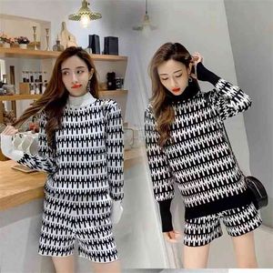 Women Turtleneck Long Sleeve Pullover Sweater and Short Set Winter Vintage Pattern Jacquard Knitted 2 Piece 210520
