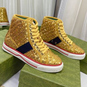 Tasarımcı Ayakkabı Superstar Sneakers Kırmızı Şerit Moda Erkekler Ve Kadınlar Rahat Ayakkabılar Sequins Düz Shoess Boyutu 35-45